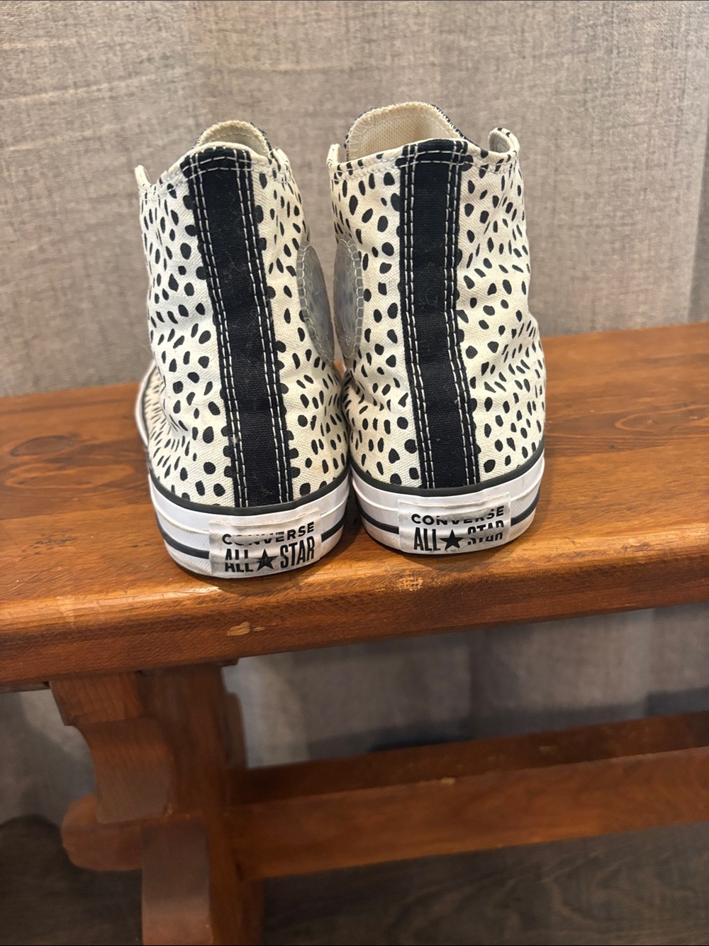 High-Top Women's converse in tan/Ivory with Black Spot Print - Picture 5 of 8